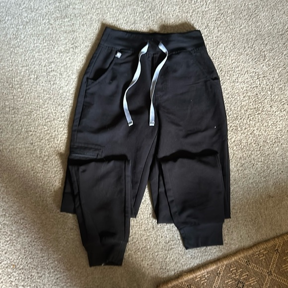 WearFigs Zamora Joggers. Excellent condition. XSS. - Picture 1 of 3